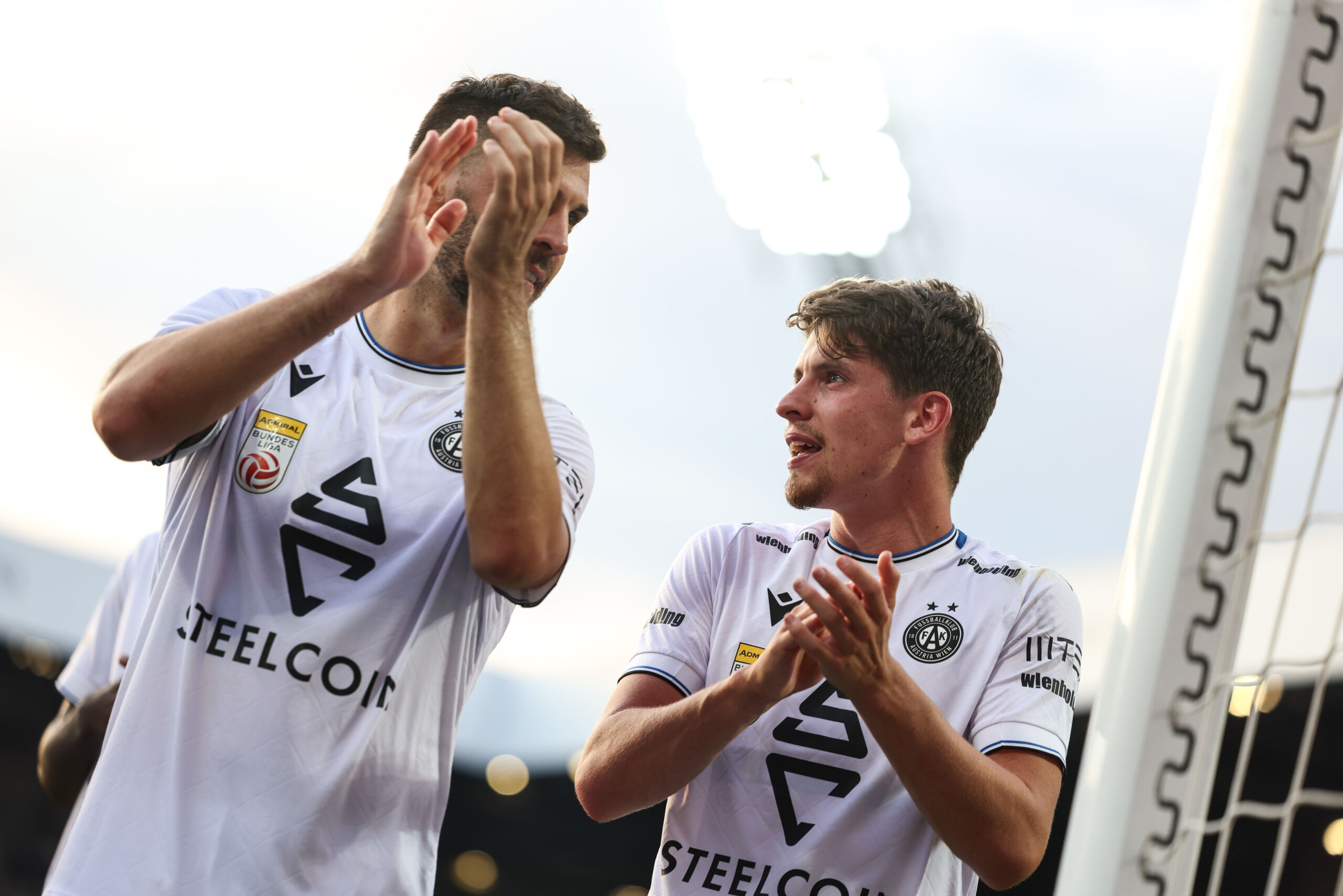 Der eine sorgt für 23 Scorerpunkte, der andere für elf Spiele ohne Gegentor - Dominik Fitz & Aleksandar Dragovic | Bild: GEPA