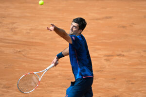 Sebastian Ofner hat sein Erstrunden-Match beim ATP Masters in Madrid gegen den Franzosen Hugo Gaston mit 6:4, 6:3 gewonn