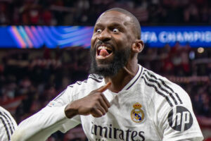 Antonio Rüdiger und Stürmerstar Kylian Mbappé wurden von der UEFA jeweils für eine Partie auf Bewährung gesperrt.