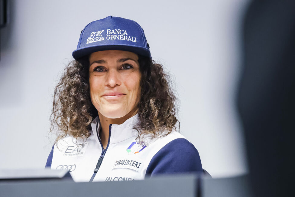 Elf Tage nach ihrem folgenschweren Sturz hat Ski-Star Federica Brignone ein Bild von ihrem schwer verletzten Bein veröff
