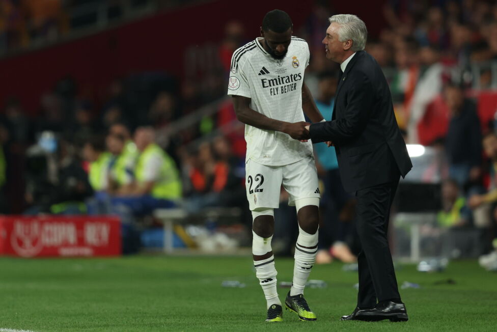 Antonio Rüdiger hat am Ende des turbulenten Pokal-Endspiels in Spanien völlig die Nerven verloren und muss eine lange Sp