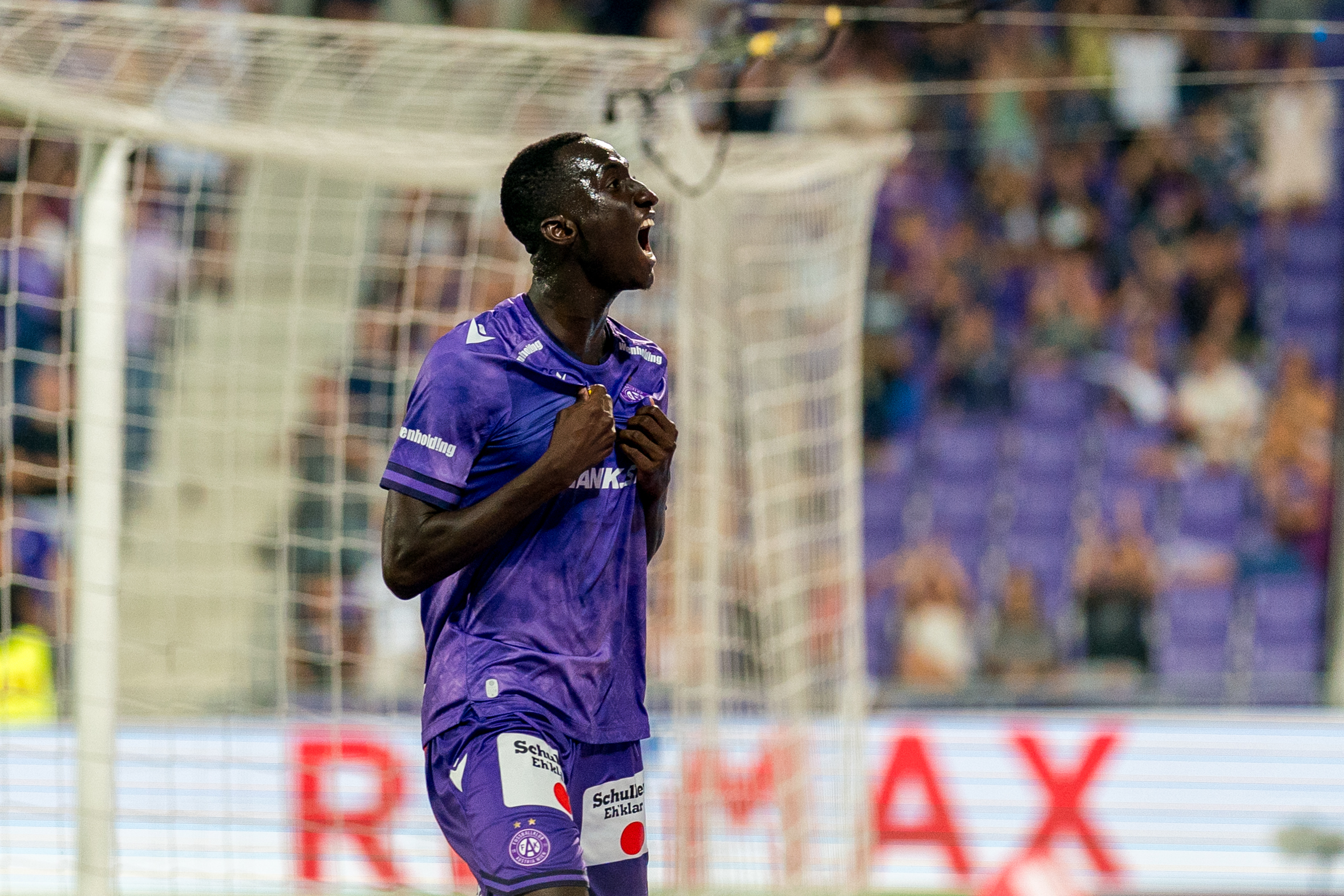 Zentrales Mittelfeld: Abubakr Barry (Austria Wien) | Bild: GEPA