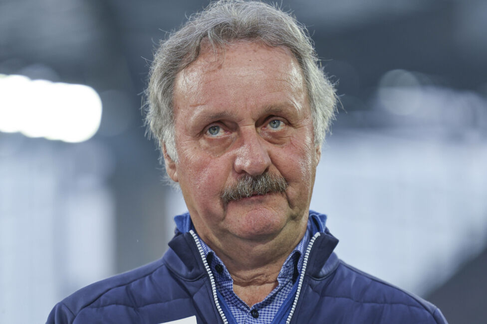 Peter Neururer hat die vielen Trainerwechsel und die generelle sportliche Entwicklung in der 2. Bundesliga scharf kritis