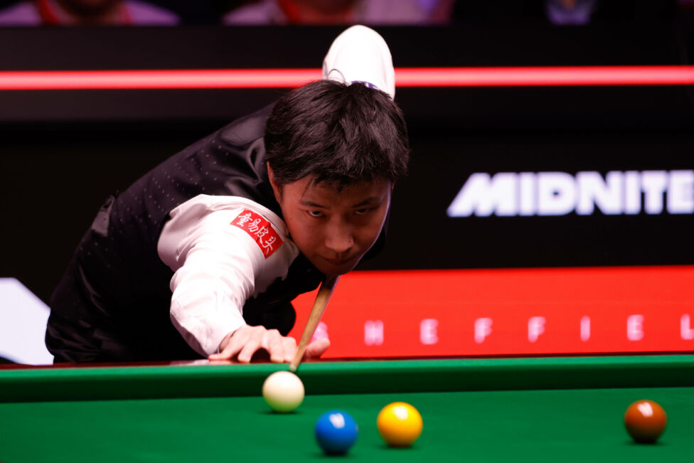 Chinas Snooker-Ass Zhao Xintong hat mit dem ersten Weltmeistertitel seiner Karriere Geschichte geschrieben.