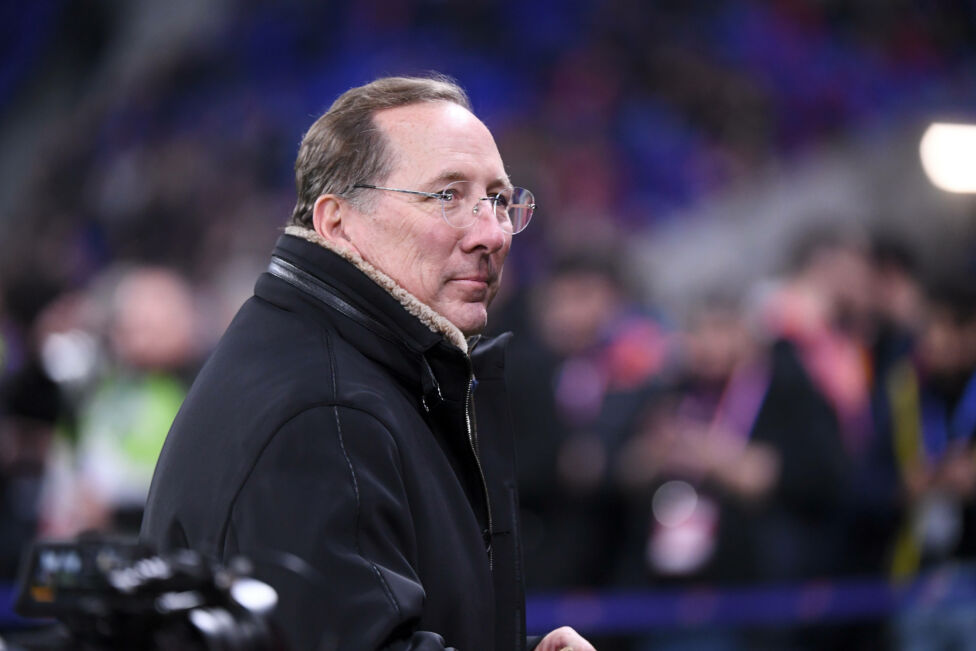 Nach dem Zwangsabstieg von Olympique Lyon gehen die Fans des früheren Serienmeisters gegen Eigentümer John Textor auf di