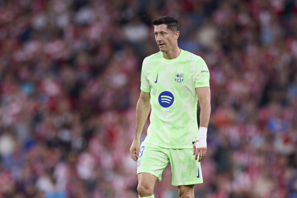 Robert Lewandowski vom spanischen Fußball-Meister FC Barcelona hat Spekulationen um einen möglichen Abschied im Sommer f