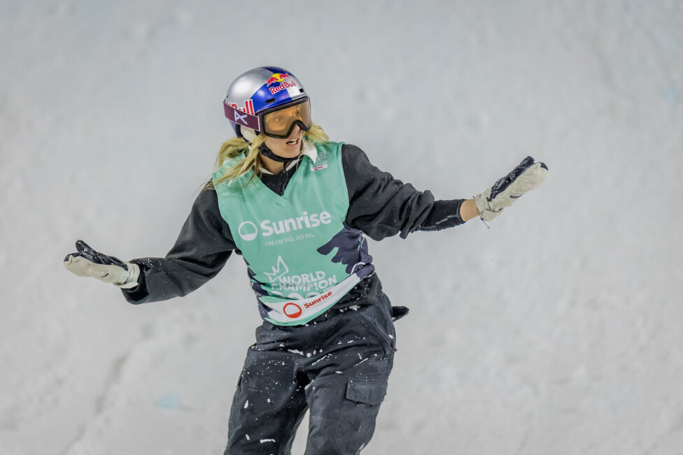 Surf-Unfall! Snowboard-Ass Gasser an der Schulter operiert