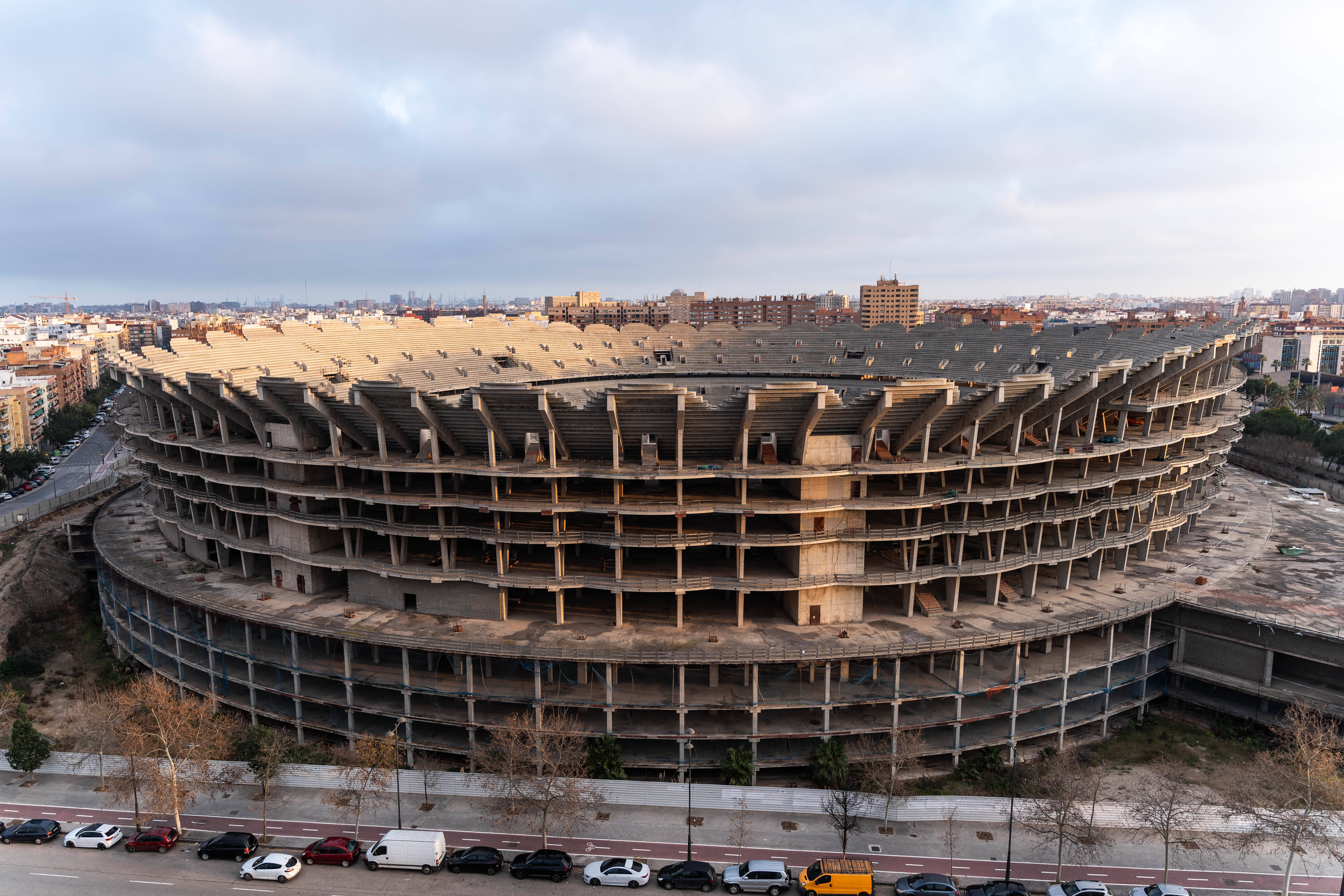 Das Nou Mestalla soll nach 16 Jahren Baustopp endlich fertiggestellt werden | Bild: Imago