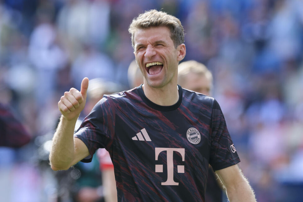 Thomas Müller wird seine Karriere als Fußballer fortsetzen. Die Bayern-Ikone bestätigt, was Sky Sport schon vor drei Tag