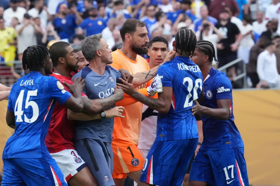 Eklat nach Spielende! PSG-Coach schlägt Chelsea-Star ins Gesicht