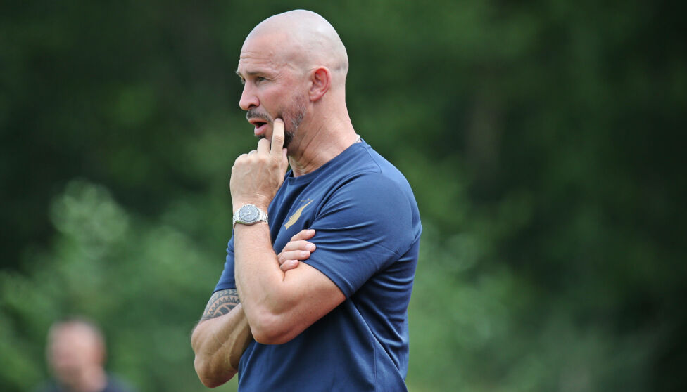 Der deutsche Fußball-Bundesligist TSG Hoffenheim mit Trainer Christian Ilzer muss wohl längerfristig auf Defensivspieler