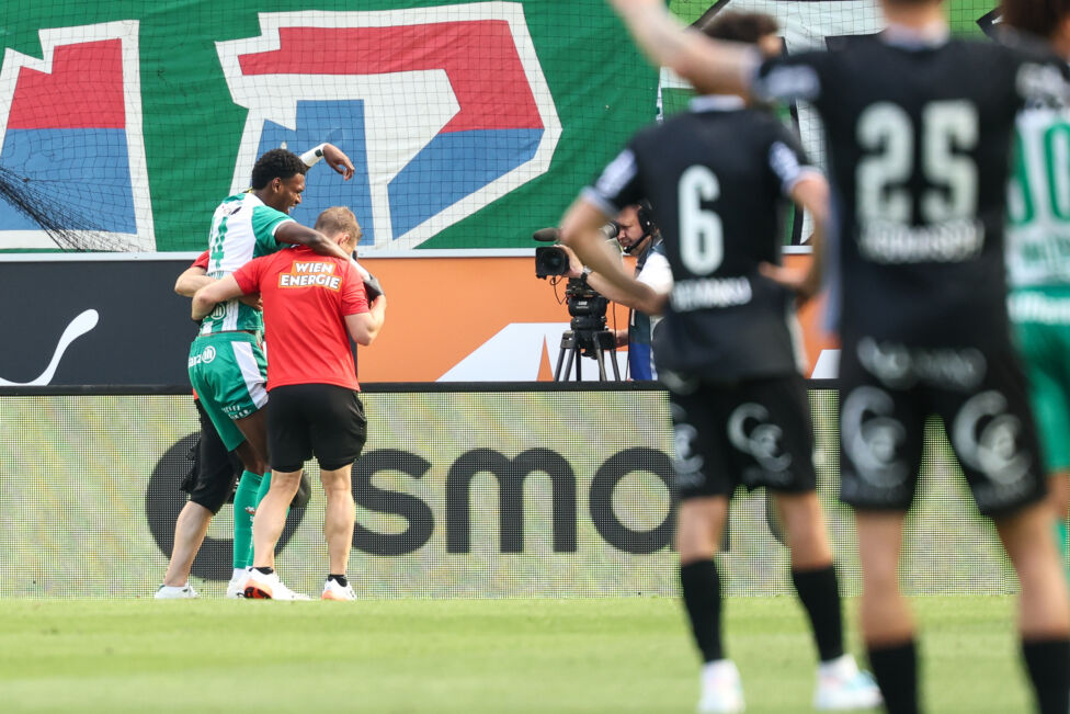 Der SK Rapid muss wohl mehrere Wochen auf Innenverteidiger Jean Marcelin verzichten