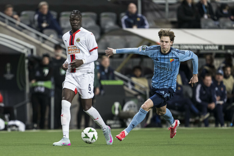 Laut Informationen des dänischen Fußballmediums Bold hat Red Bull Salzburg die Fühler nach August Priske von Djurgården 