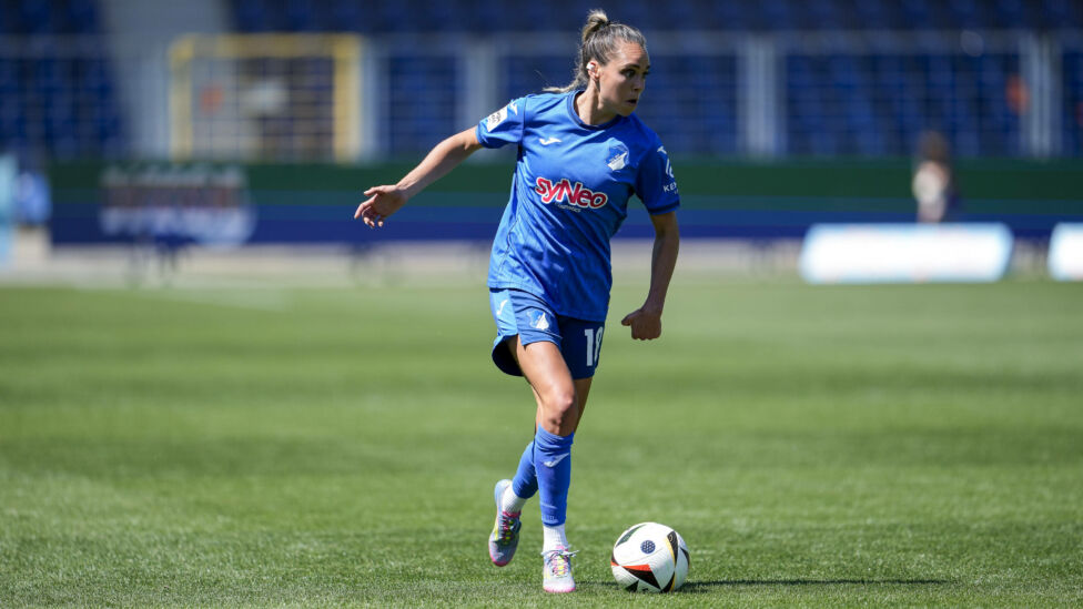 Die österreichische Fußball-Nationalteamspielerin Julia Hickelsberger-Füller ist vom deutschen Bundesligisten Hoffenheim