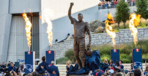 Tom Brady wird bei den New England Patriots so schnell nicht vergessen werden - dafür sorgt nun auch eine riesige Statue