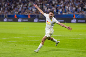 Als Qairat Almaty das Wunder geschafft hatte, erstrahlte über der Millionenstadt das Logo der Champions League.