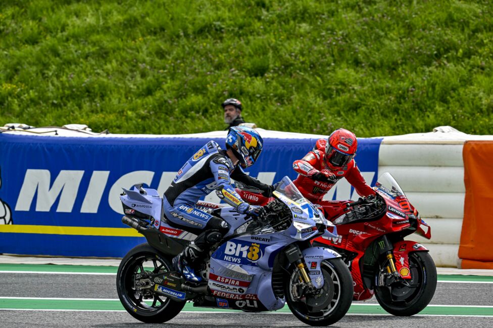 MotoGP-Ass Alex Marquez hat nach seinem Selbstfaller beim Samstag-Sprint am Sonntag zurückgeschlagen.