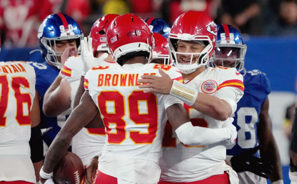 Am Tag der Comebacks und Last-Minute-Siege haben die Kansas City Chiefs in der National Football League (NFL) ihren erst