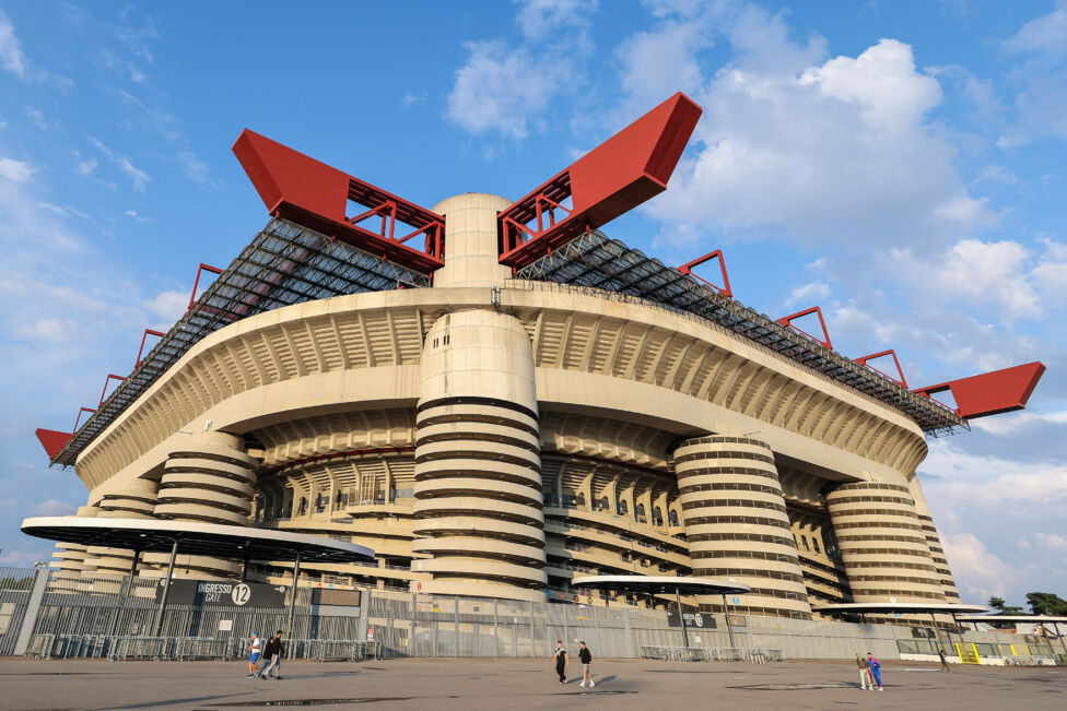 Das Ende des legendären Fußball-Stadions in San Siro rückt näher. Der Mailänder Stadtrat hat in der Nacht zu Dienstag de
