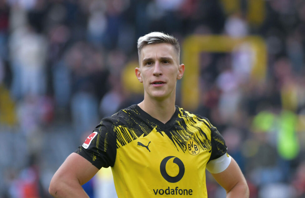 Nico Schlotterbeck steht in den nächsten Monaten vor einer seiner wichtigsten Entscheidungen in seiner Karriere.