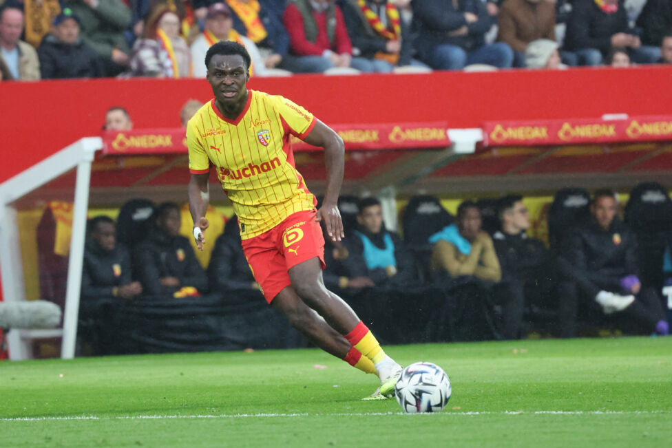ÖFB-Teamverteidiger Samson Baidoo hat Lens mit seinem Premierentor zum 2:1-Sieg gegen Paris FC verholfen.