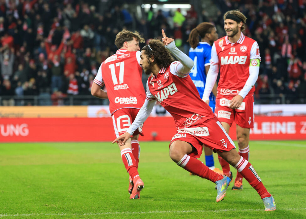 Traumtore im Kellerduell: GAK schlägt BW Linz