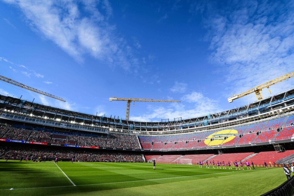 Zweieinhalb Jahre nach Beginn umfangreicher Renovierungsarbeiten kehrt der FC Barcelona am Wochenende in das Camp Nou zu