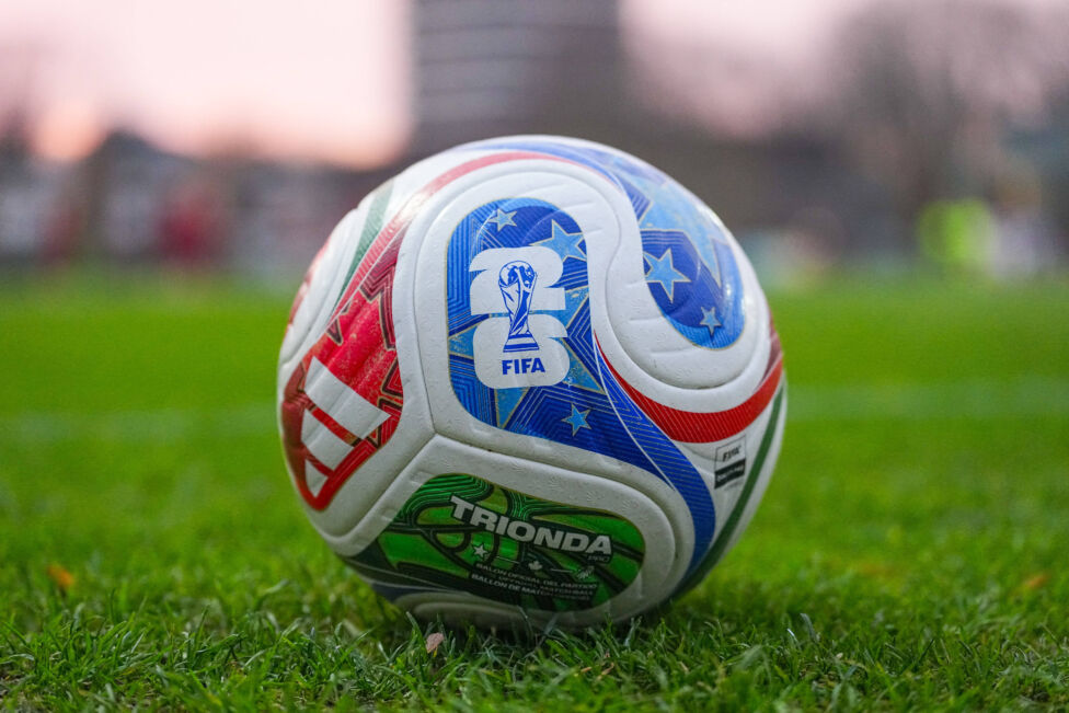 In den ersten beiden Verkaufsphasen haben Fußball-Fans fast zwei Millionen Tickets für die WM im Sommer 2026 ergattert.