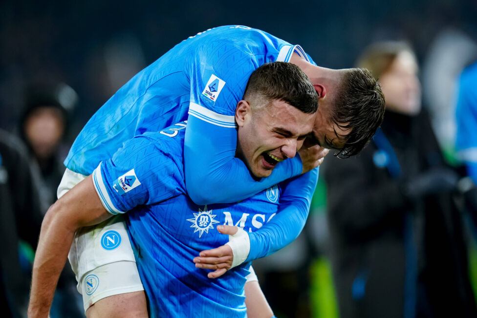 Die SSC Napoli bleibt in der italienischen Serie A auf Tuchfühlung zur Tabellenspitze