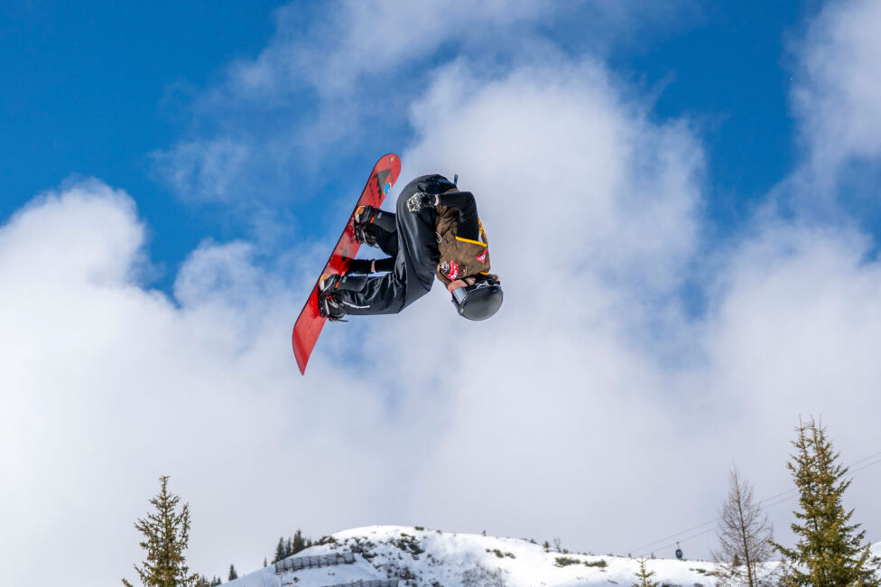 In Abwesenheit von Doppel-Olympiasiegerin Anna Gasser, die nach einer Schulter-OP erst im Jänner in den Weltcup einsteig