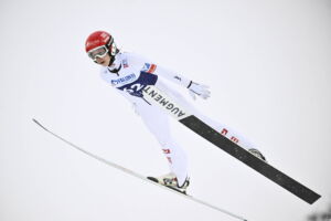 Lisa Eder in Wisla Fünfte - Prevc disqualifiziert