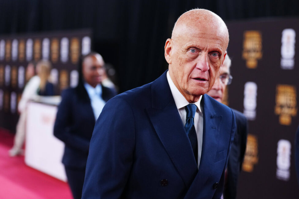 Schiri-Chef Pierluigi Collina hat sich für eine Ausweitung der Befugnisse von Videoreferees auch bei Eckbällen ausgespro