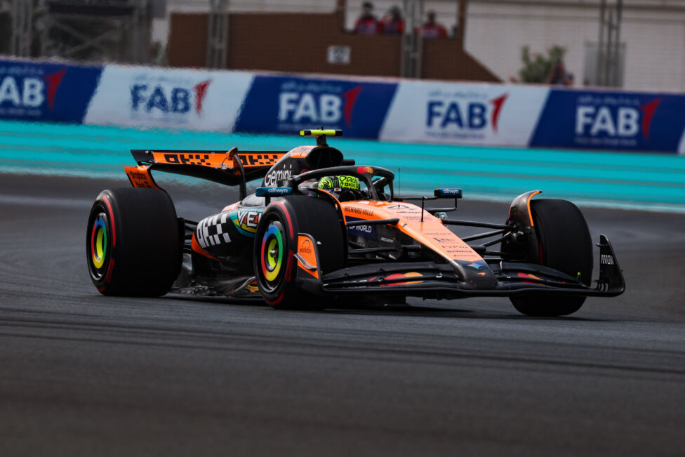 Das erste Training zum Saisonfinale der Formel 1 in Abu Dhabi hat die Hoffnung auf einen weiterhin engen Titelkampf gewe