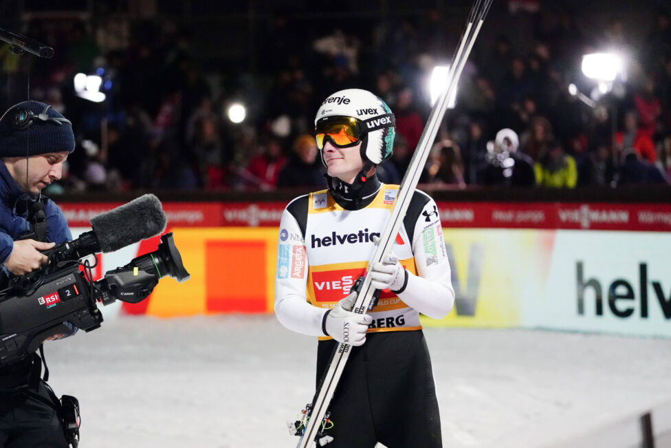 Während die österreichischen Skispringer ihre Topform aus der vergangenen Saison noch suchen, reisen der Slowene Domen P