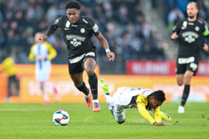 Droht Sturm Graz der Abgang von Tochi Chukwuani? Laut Sky-Informationen gibt es Gespräche zwischen dem Meister und den G