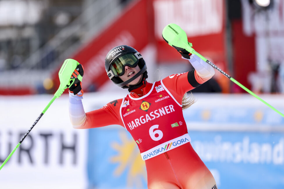 Camille Rast hat die Siegesserie von Mikaela Shiffrin im Weltcup-Slalom von Kranjska Gora spektakulär gebrochen