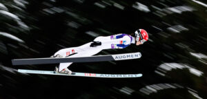 Lisa Eder hat am Samstag beim Weltcup der Skispringerinnen zum dritten Mal in Folge Platz zwei belegt