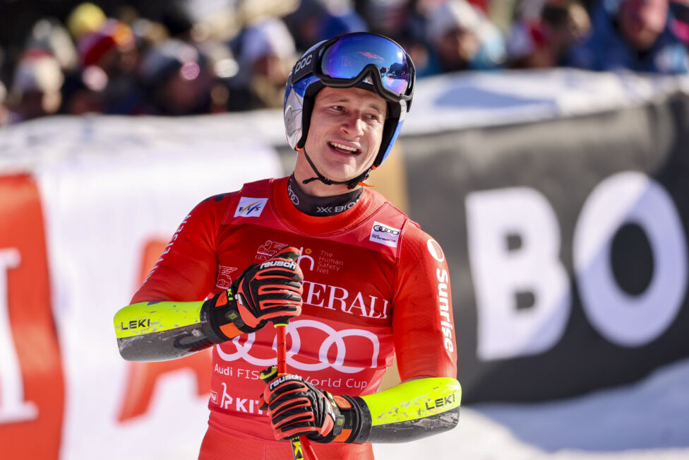 Der Schweizer Ski-Star Marco Odermatt (Bild) hat den Super-G in Kitzbühel für sich entschieden