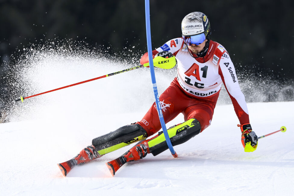 Feller in Lauerstellung am Ganslernhang - Meillard zur Pause vorne