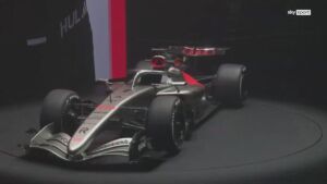 Audi präsentiert mit Show Lackierung seiner Boliden