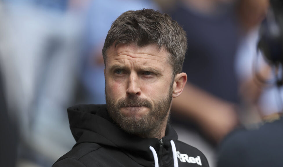 Die Amtszeit von Michael Carrick als Interimscoach von Manchester United könnte nicht viel herausfordernder beginnen