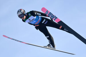 Der norwegische Skisprung-Olympiasieger Marius Lindvik hat die Vierschanzentournee nach der verpassten Qualifikation für