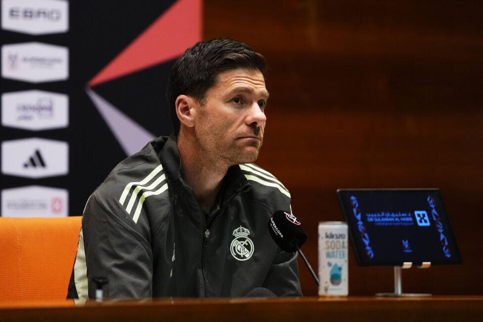 Xabi Alonso blickt dem "Clásico" im Finale der spanischen Supercopa gegen den FC Barcelona trotz des anhaltenden Wirbels