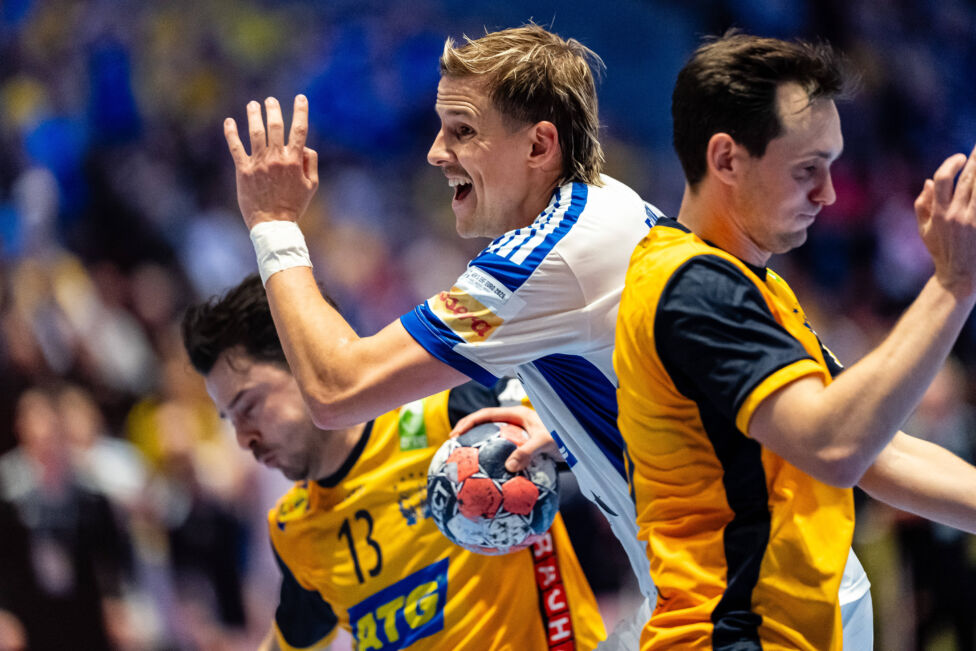 Co-Gastgeber Schweden hat bei der Handball-EM seine erste Niederlage kassiert und muss um den Einzug ins Halbfinale bang