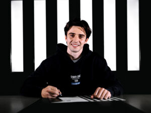 Was Sky bereits berichtete, ist nun offiziell: Innenverteidiger Albert Vallci verstärkt Meister Sturm Graz