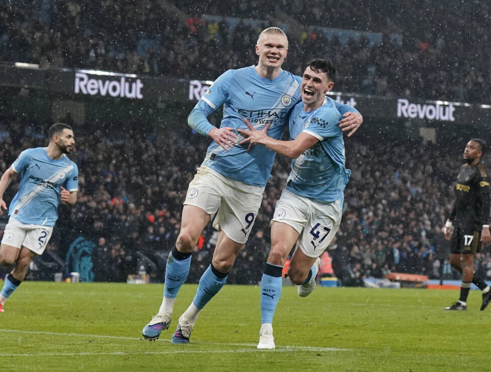 Manchester City bleibt Arsenal in der englischen Premier League auf den Fersen
