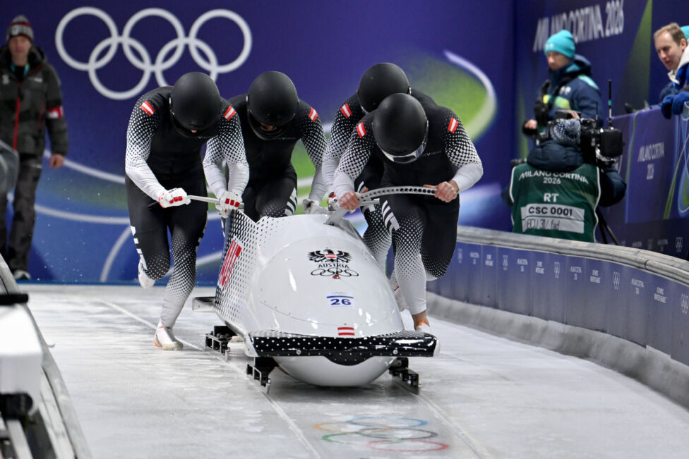 Schlimmer Sturz im Viererbob! Große Sorge um Österreicher Mandlbauer