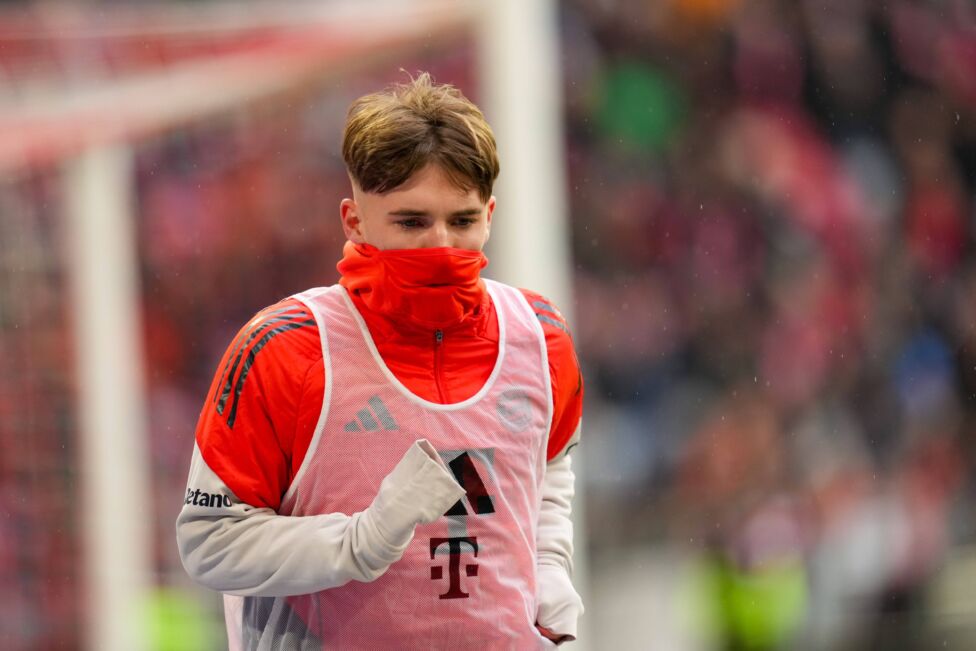 Wie von Sky Sport im Transfer Update bereits enthüllt, verlängert sich das Arbeitspapier von Bayern-Juwel Lennart Karl b