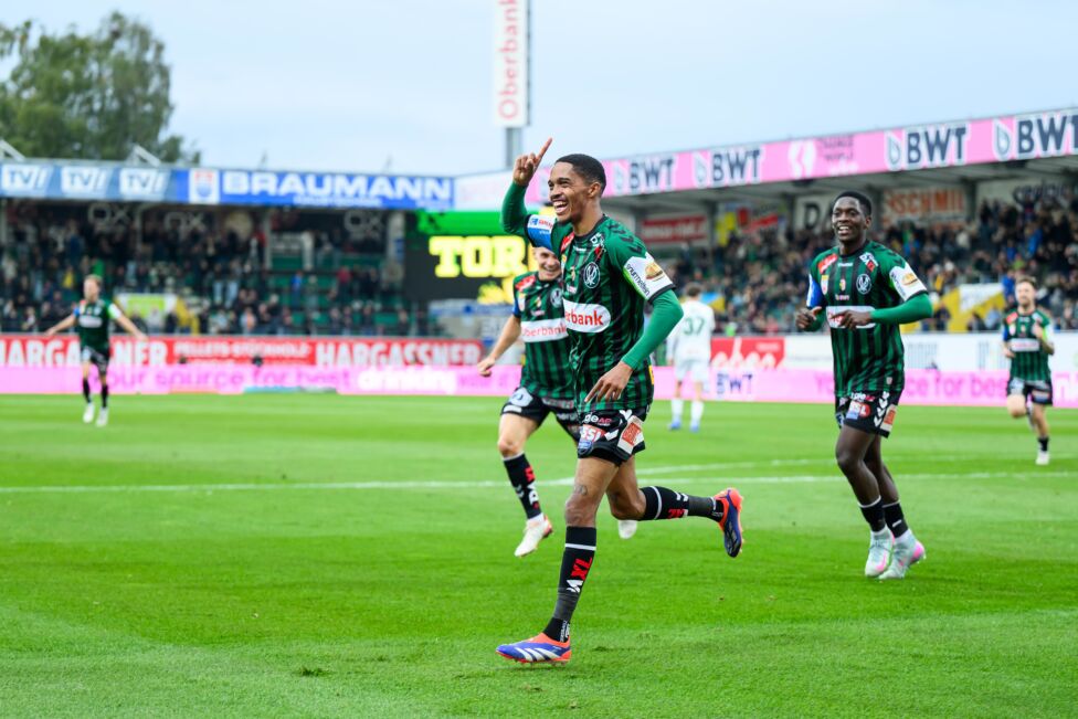 Antonio Van Wyk bleibt der SV Ried über die laufende Saison hinaus erhalten.