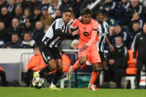 Ausgleich in letzter Sekunde! Barcelona holt spätes Remis in Newcastle